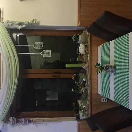 Apali Restaurant & * Komárno